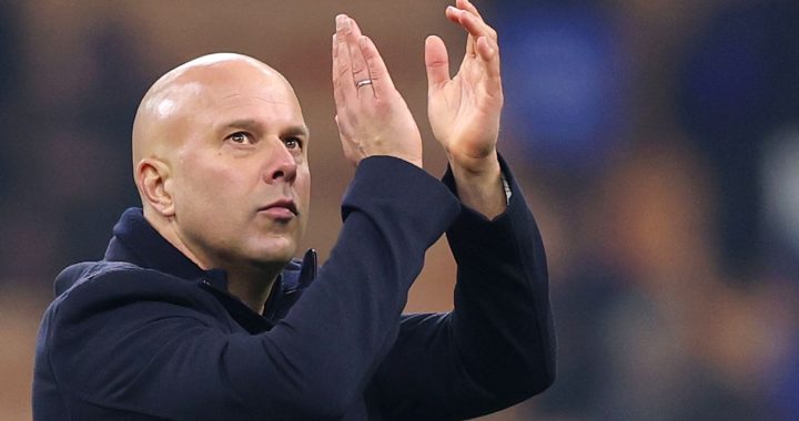 Главный тренер «Ливерпуля» Арне Слот заявил, что чувствует полную поддержку клуба