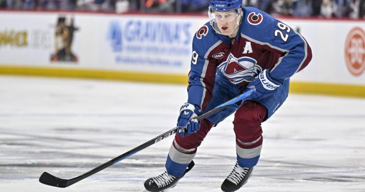 «Колорадо» в шаге от 2-го раунда КС, «Денвер» уступил «Миннесоте». Главное к утру