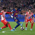 Мадридский «Атлетико» в большинстве обыграл «Барселону» в первом матче 1/4 финала ЛЧ