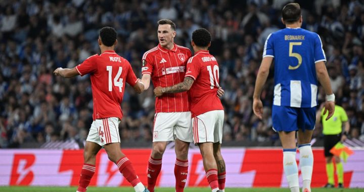 «Могли победить в два-три мяча». Тренер «Порту» — о ничьей с «Ноттингем Форест» в ЛЕ