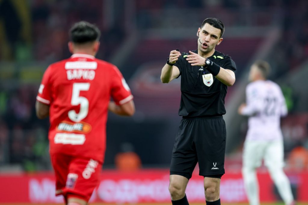 Стала известна бригада арбитров на дерби «Спартак» — «Локомотив»