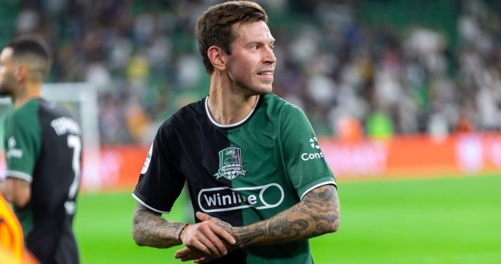 «Точно не в «Кофеманию». Смолов рассказал, что хочет отметить прекращение уголовного дела